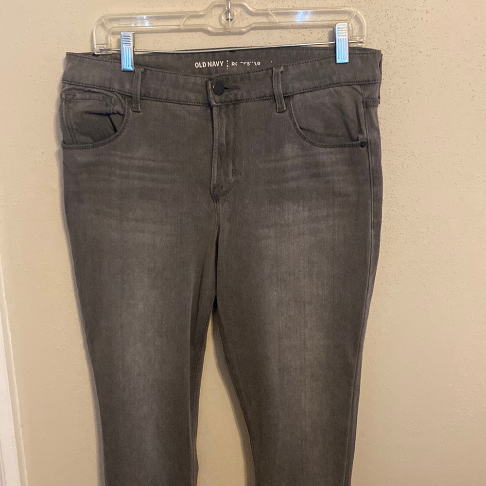 Old Navy Rockstar 24/7 Super Skinny Jeans- Grey